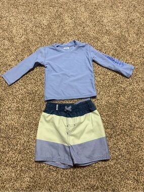 RUGGED BUTTS Boys Trunks and Rash Guard Swim Set 18-24 Months